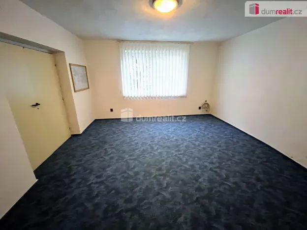 Pronájem obchodního prostoru, Uherské Hradiště - Mařatice, Jižní, 134 m2