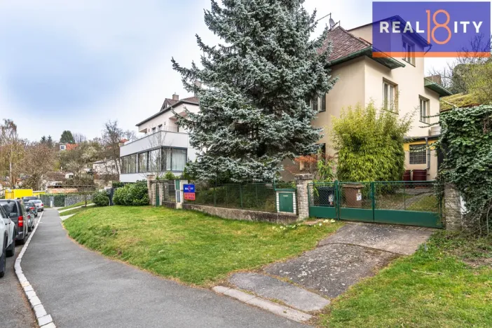 Prodej rodinného domu, Praha, V údolí, 264 m2