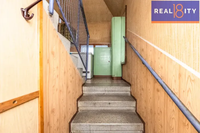 Prodej rodinného domu, Praha, V údolí, 264 m2