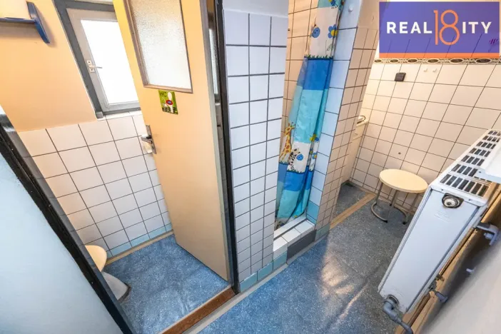 Prodej rodinného domu, Praha, V údolí, 264 m2