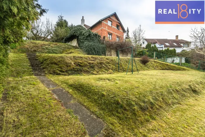 Prodej rodinného domu, Praha, V údolí, 264 m2