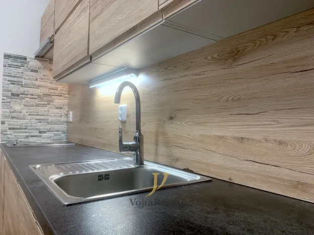 Pronájem bytu 1+1, Olomouc - Hodolany, Geislerova, 26 m2