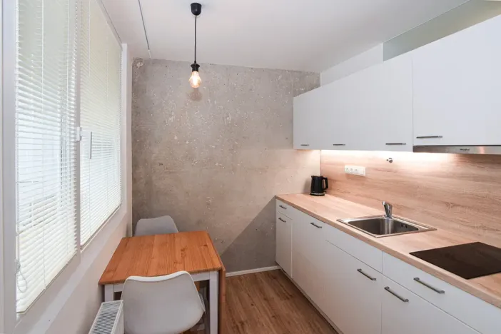 Pronájem bytu 1+kk, Praha - Střížkov, Bínova, 37 m2