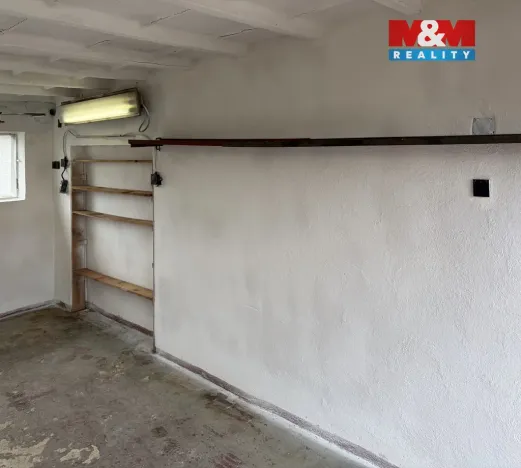 Prodej garáže, Třebíč, Spojovací, 19 m2