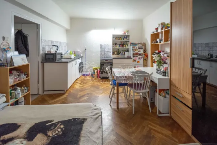 Prodej bytu 2+kk, Praha - Vršovice, Jakutská, 39 m2