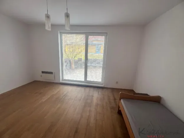 Pronájem bytu 2+1, Zlín - Kudlov, Žlutá, 57 m2