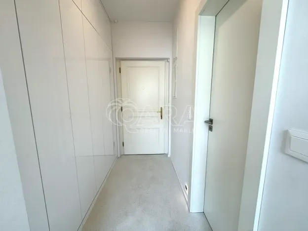 Pronájem bytu 1+kk, Praha - Smíchov, Holečkova, 56 m2