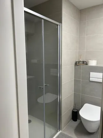 Pronájem bytu 1+kk, Praha - Smíchov, Mozartova, 20 m2