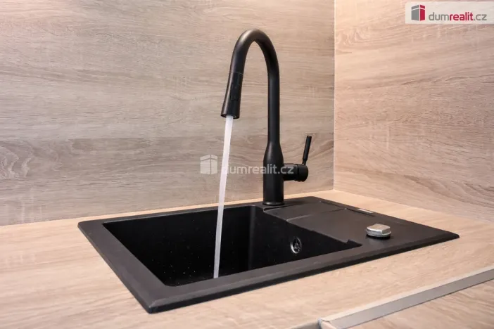 Pronájem bytu 2+kk, Teplice, Baarova, 66 m2