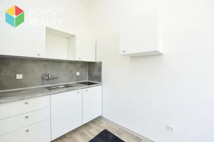 Pronájem bytu 1+kk, Králův Dvůr, Plzeňská, 24 m2