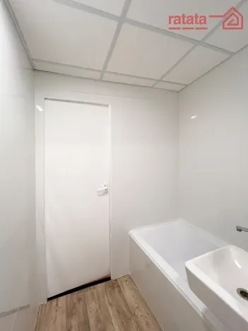 Pronájem bytu 1+1, Chomutov, Hutnická, 40 m2