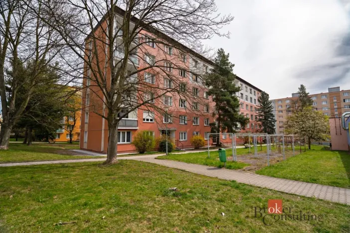 Prodej bytu 2+1, Plzeň - Skvrňany, Křimická, 52 m2