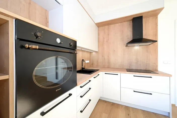 Pronájem bytu 1+kk, Praha - Střížkov, Střížkovská, 37 m2