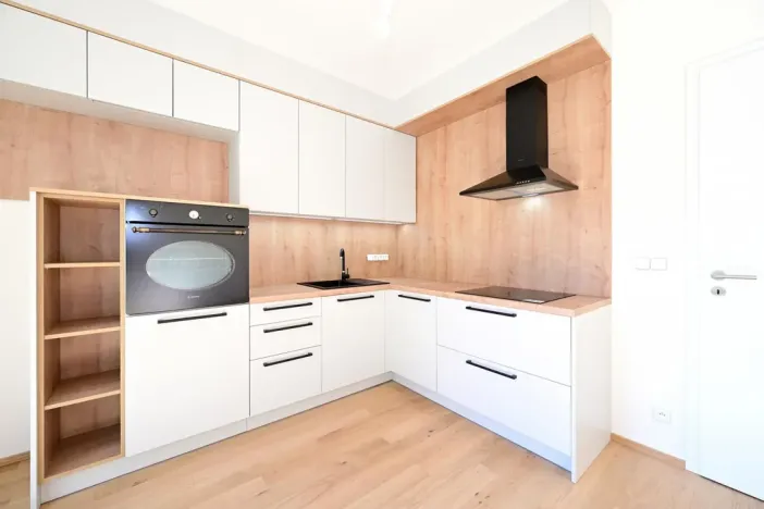 Pronájem bytu 1+kk, Praha - Střížkov, Střížkovská, 37 m2