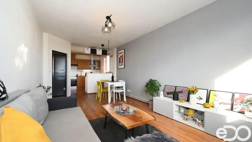 Prodej bytu 2+kk, Měšice, 5. května, 47 m2