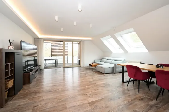 Pronájem bytu 4+kk, Praha - Hrdlořezy, Mezilehlá, 142 m2