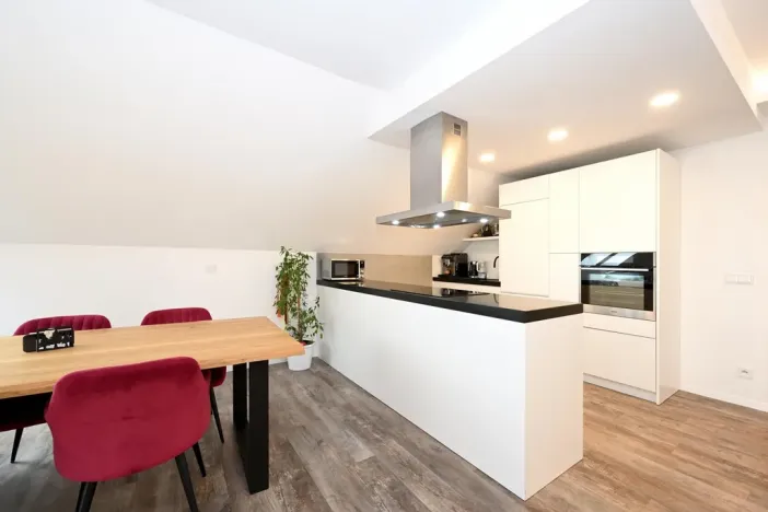 Pronájem bytu 4+kk, Praha - Hrdlořezy, Mezilehlá, 142 m2