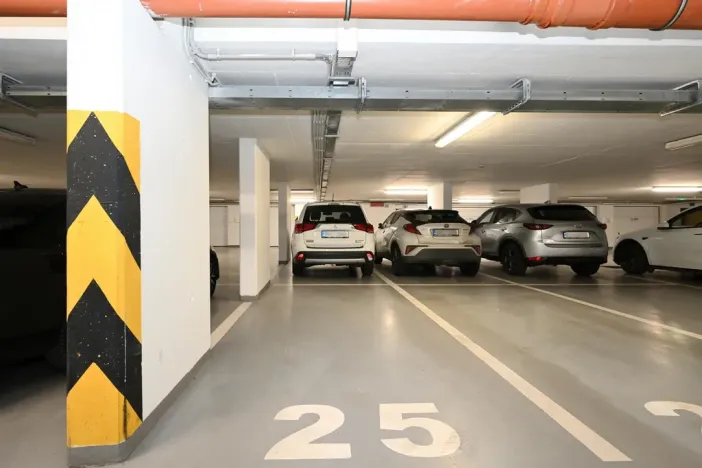 Pronájem bytu 4+kk, Praha - Hrdlořezy, Mezilehlá, 142 m2