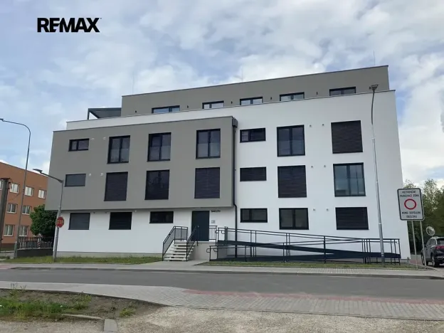 Pronájem bytu 1+kk, Kyjov, Sídliště Zahradní, 41 m2