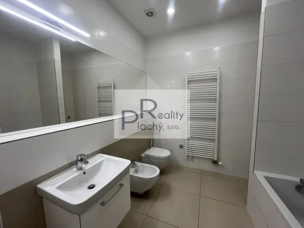 Pronájem bytu 3+kk, Znojmo, Divišovo náměstí, 81 m2