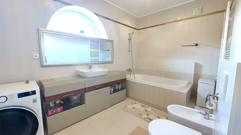 Prodej rodinného domu, Svárov, Ptická, 326 m2