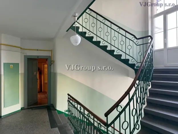 Prodej bytu 2+1, Praha - Libeň, V mezihoří, 69 m2