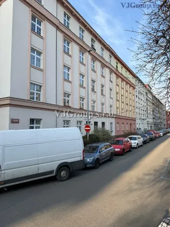 Prodej bytu 2+1, Praha - Libeň, V mezihoří, 69 m2