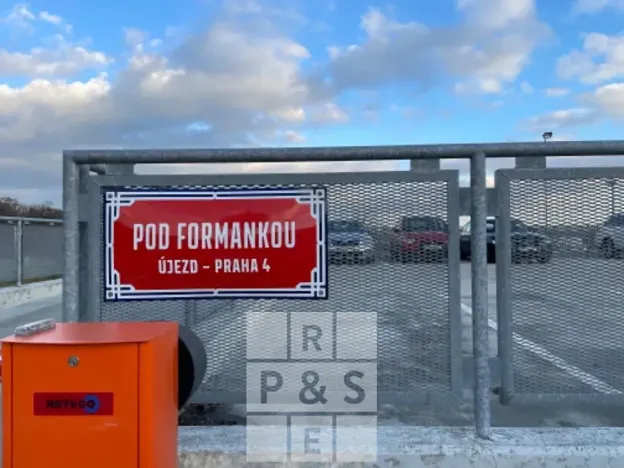 Prodej garáže, Praha, Formanská, 19 m2