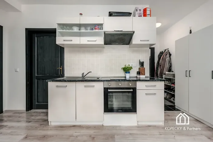 Pronájem bytu 2+kk, Praha - Vinoř, Moravanská, 47 m2