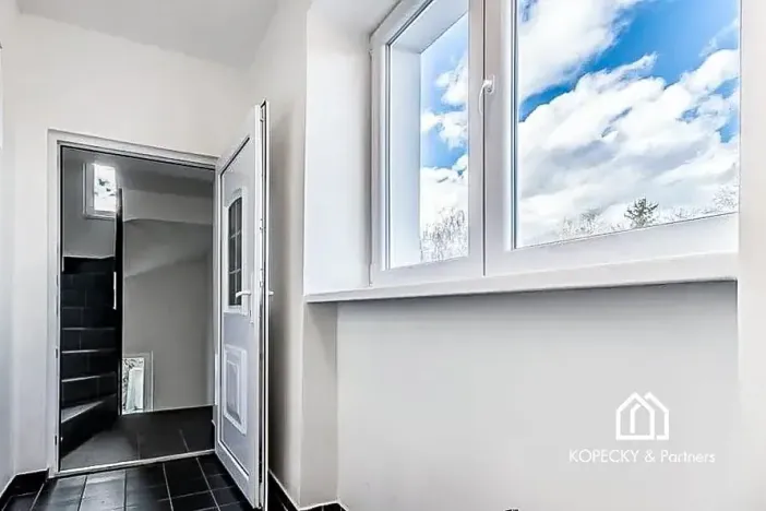 Pronájem bytu 2+kk, Praha - Vinoř, Moravanská, 47 m2