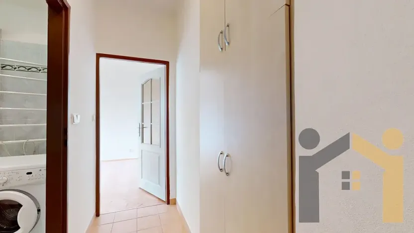 Pronájem bytu 1+kk, Praha - Holešovice, U průhonu, 28 m2