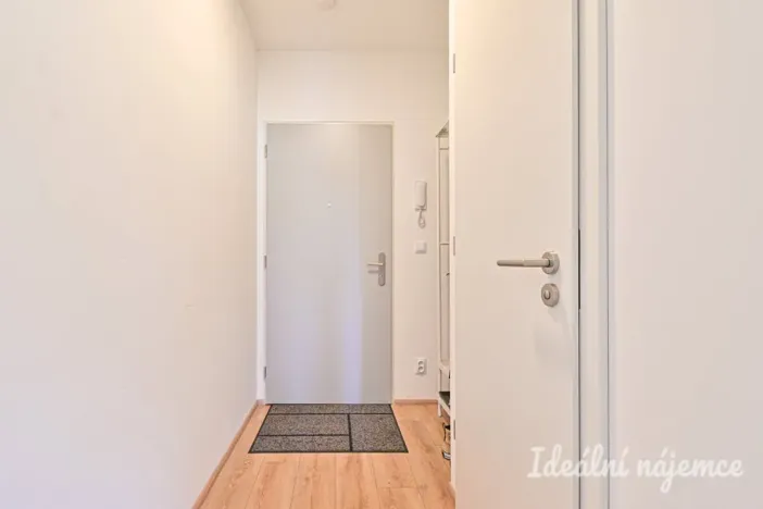 Pronájem bytu 1+kk, Brno - Zábrdovice, Spolková, 34 m2