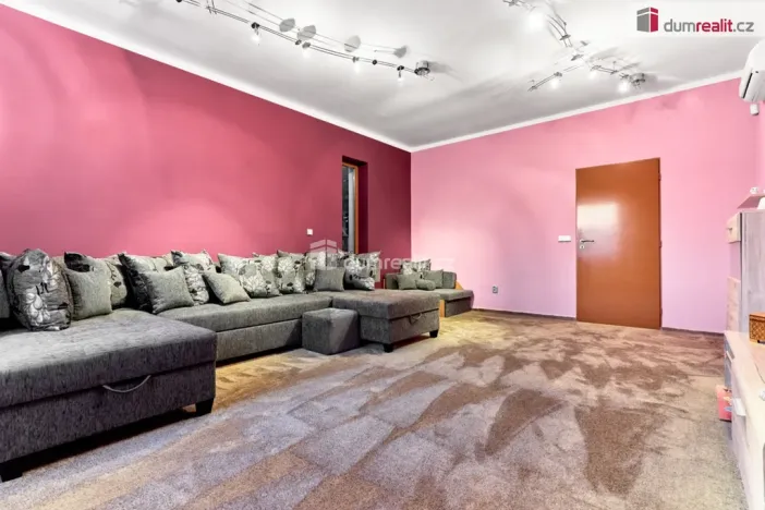 Prodej rodinného domu, Děčín - Děčín XXXIII-Nebočady, Vítězství, 296 m2