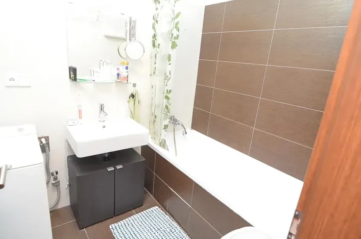 Pronájem bytu 1+kk, Praha - Malešice, Počernická, 34 m2