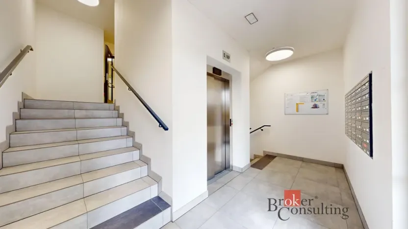 Prodej bytu 2+kk, Kladno - Dubí, Ke křížku, 49 m2