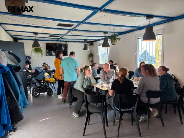 Pronájem restaurace, Zvole, Hlavní, 100 m2