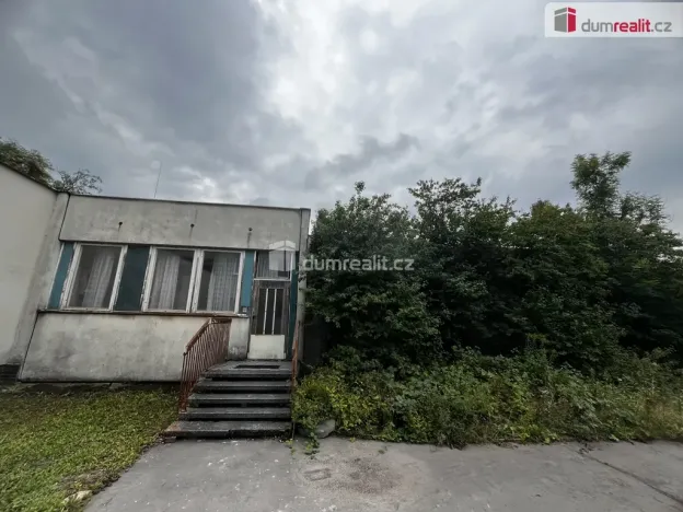 Pronájem obchodního prostoru, Újezdeček, Řetenická, 223 m2