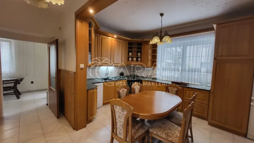 Pronájem rodinného domu, Praha - Horní Počernice, Lukavecká, 140 m2