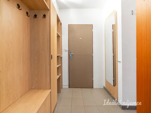 Pronájem bytu 3+1, Praha - Horní Měcholupy, Milánská, 82 m2