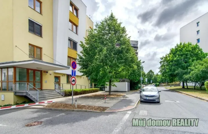 Pronájem komerční nemovitosti, Praha - Hlubočepy, Devonská, 98 m2