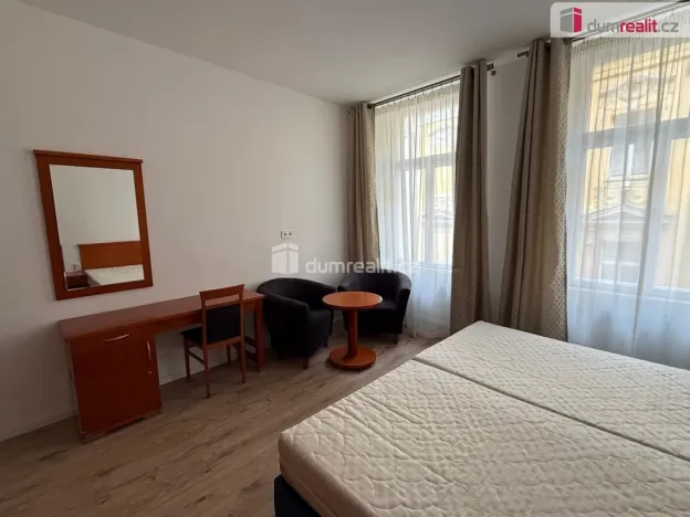 Pronájem bytu 1+kk, Mariánské Lázně, Nehrova, 35 m2