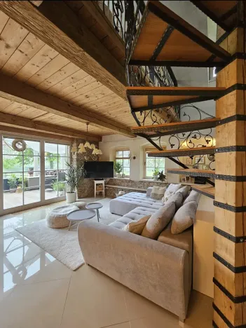 Prodej rodinného domu, Křišťanov, 420 m2