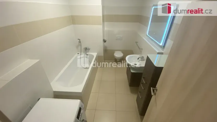 Pronájem bytu 2+kk, Praha - Modřany, Soukalova, 50 m2