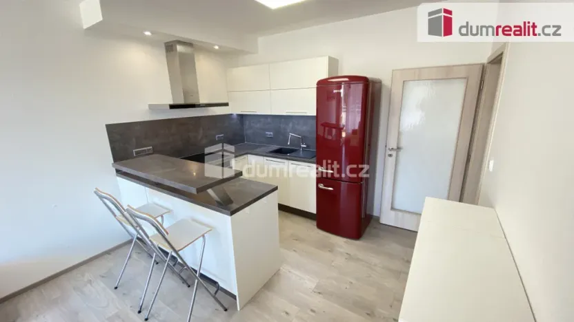 Pronájem bytu 2+kk, Praha - Modřany, Soukalova, 50 m2