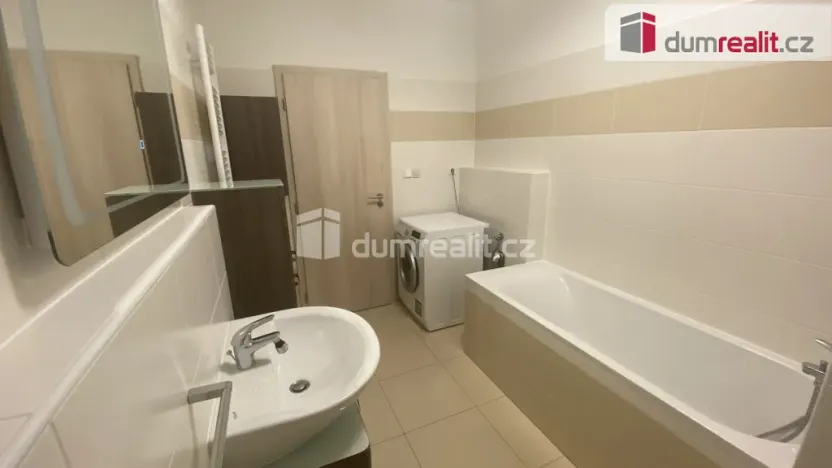 Pronájem bytu 2+kk, Praha - Modřany, Soukalova, 50 m2