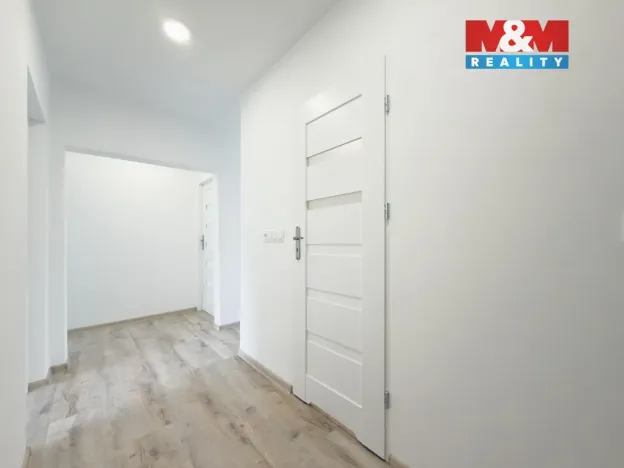 Prodej bytu 3+1, Karviná - Hranice, Čsl. armády, 74 m2
