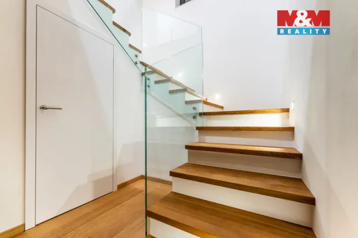 Pronájem rodinného domu, Praha - Suchdol, Nad spáleným mlýnem, 270 m2