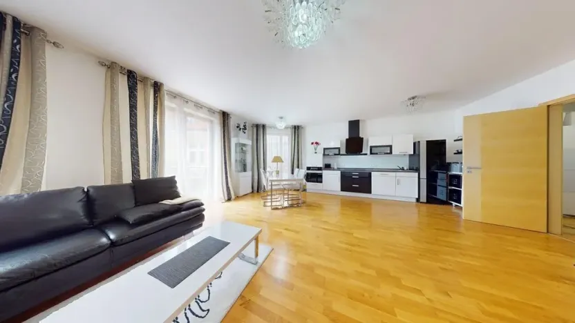 Prodej bytu 2+kk, Karlovy Vary, Libušina, 72 m2
