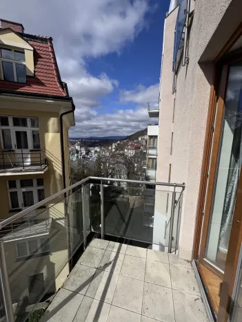 Prodej bytu 2+kk, Karlovy Vary, Libušina, 72 m2