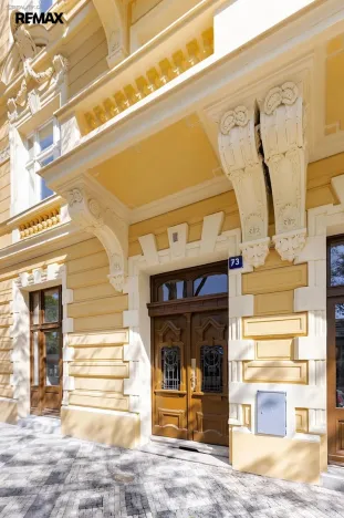 Pronájem bytu 2+kk, Praha - Vinohrady, Korunní, 65 m2